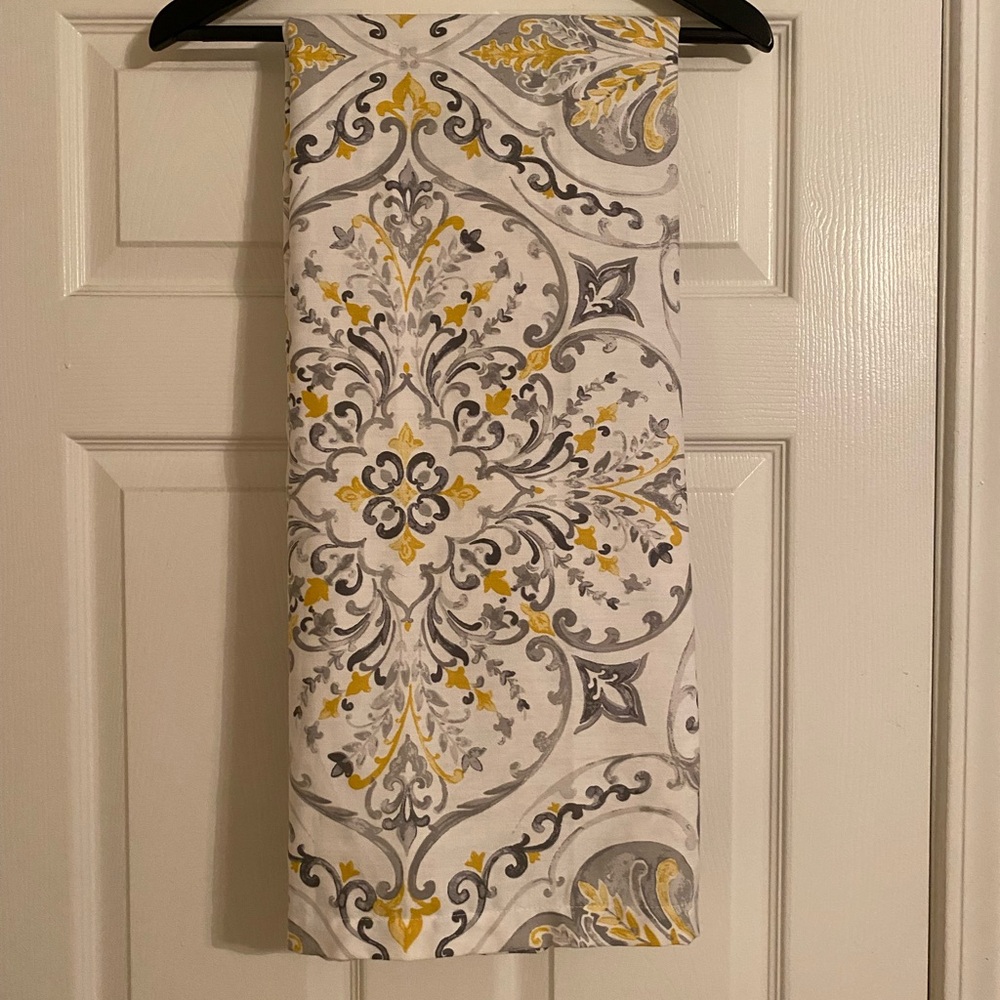 Tahari Shower Curtain Gray and Yellow Damask Tapestry. NWOT.